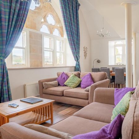 The Caledonian 3 Bedroom Self Catering Apartment In Historic Abbey Fort Augustus Kültér fotó