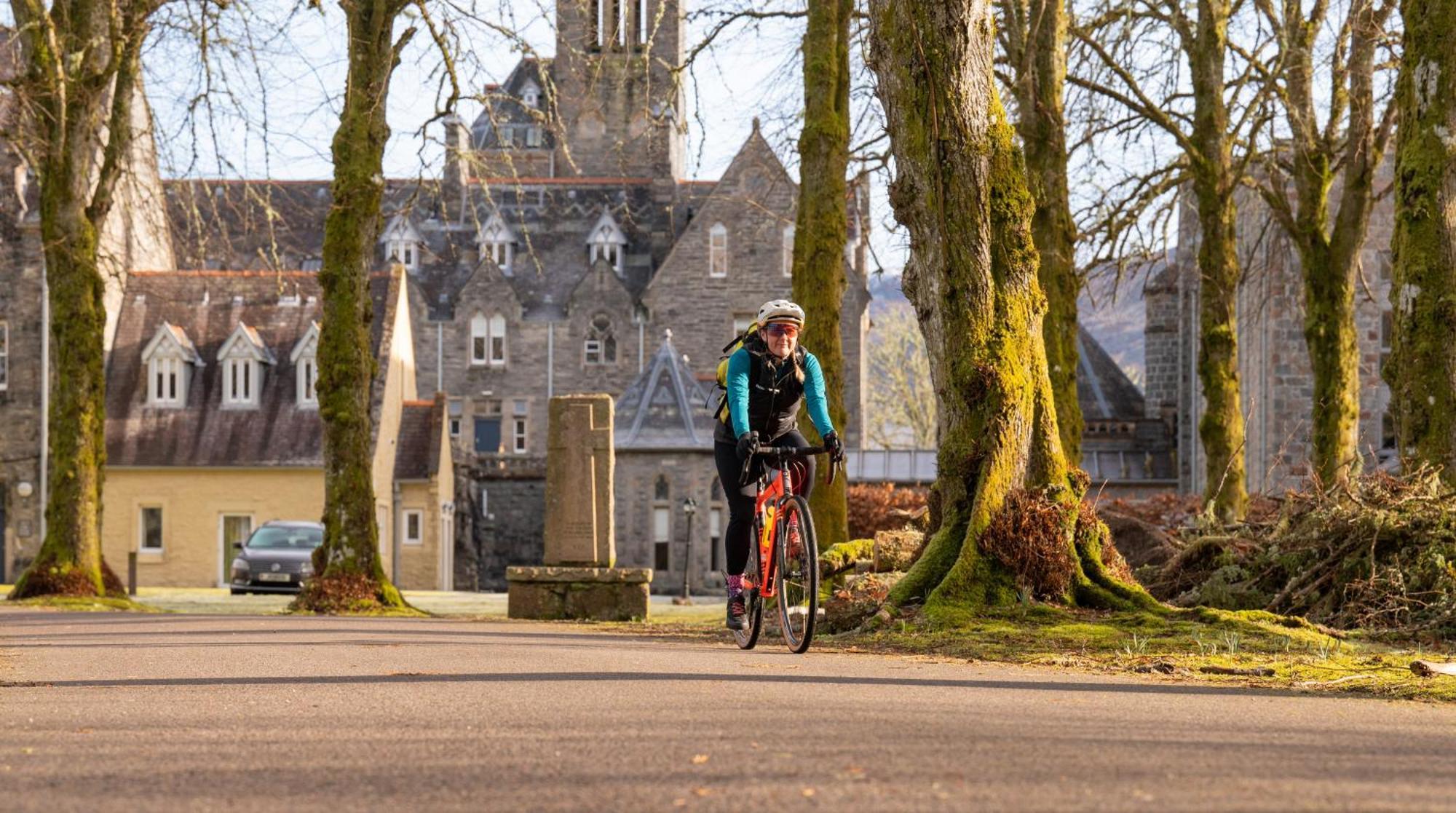 The Caledonian 3 Bedroom Self Catering Apartment In Historic Abbey Fort Augustus Kültér fotó